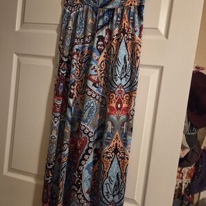 Elegant Paisley Maxi Skirt in Blue and Red